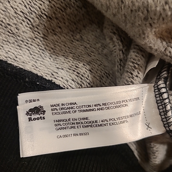 Roots Pullover Sweater 1/4 Zip Womens Medium Gray with Black Logo - Picture 7 of 8